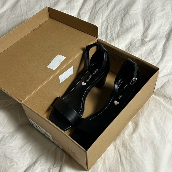 Steve Madden (Kids/Small) Heel - Picture 4 of 6